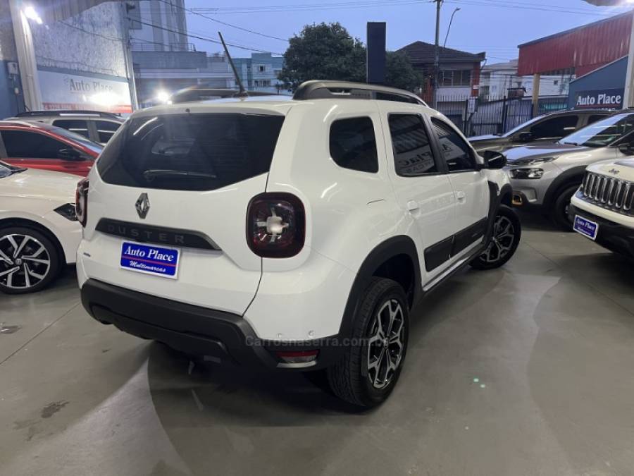 RENAULT - DUSTER - 2021/2022 - Branca - R$ 102.000,00