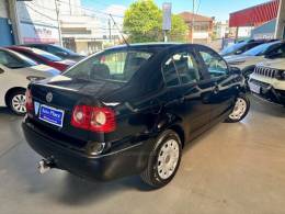 VOLKSWAGEN - POLO SEDAN - 2007/2008 - Preta - R$ 33.900,00