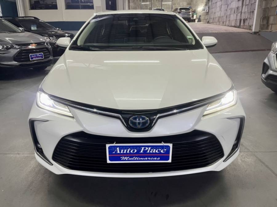 TOYOTA - COROLLA - 2020/2021 - Branca - R$ 130.900,00