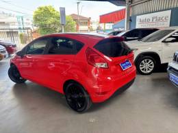 FORD - FIESTA - 2015/2015 - Vermelha - R$ 47.900,00