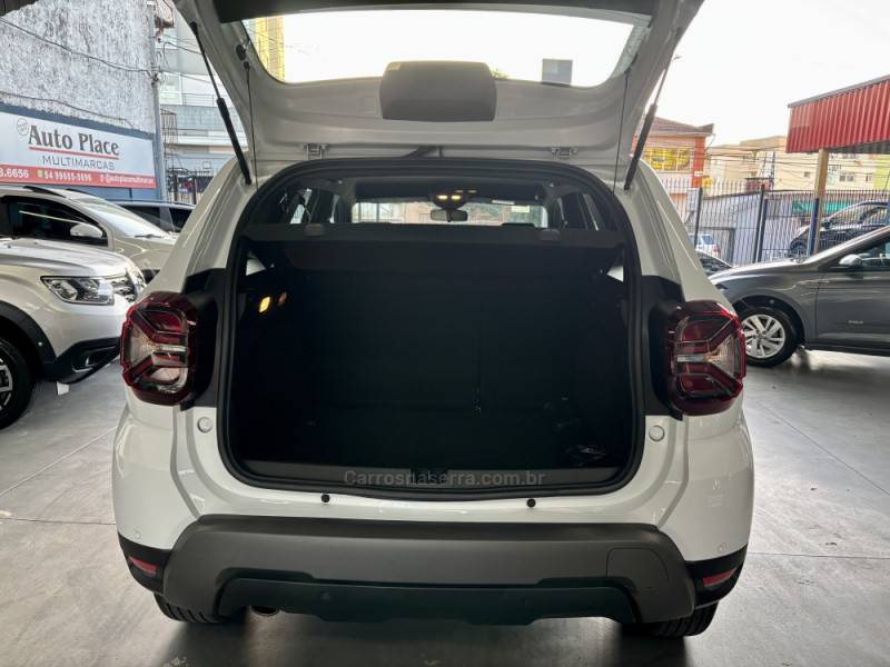 RENAULT - DUSTER - 2025/2026 - Branca - R$ 134.900,00