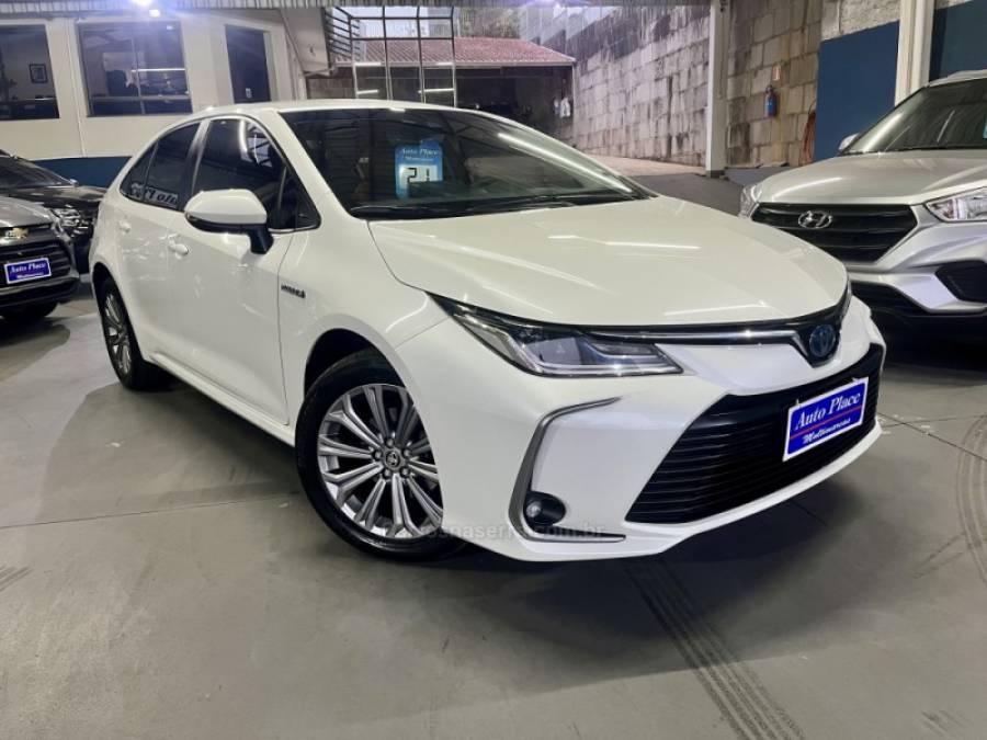 TOYOTA - COROLLA - 2020/2021 - Branca - R$ 130.900,00