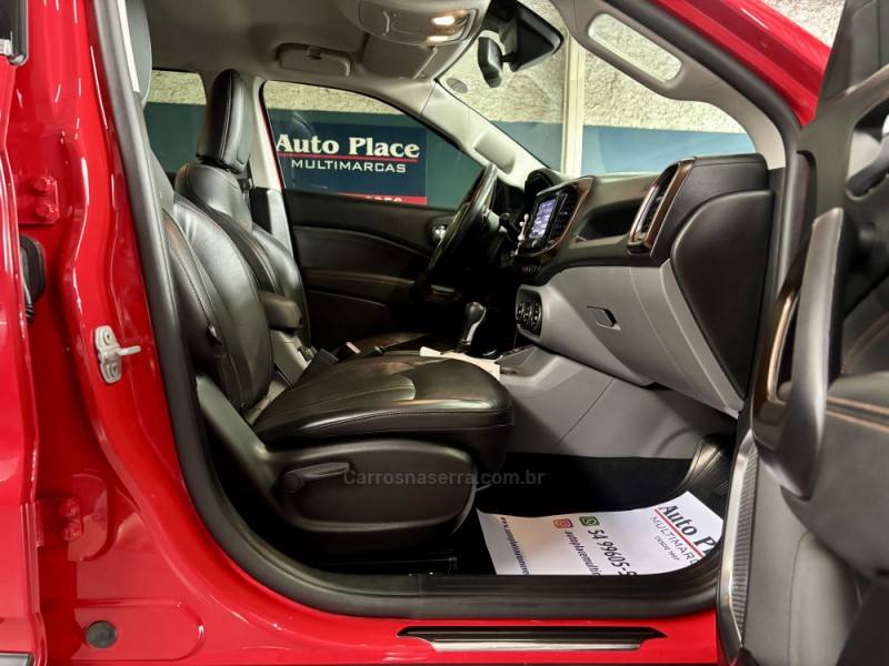 FIAT - TORO - 2020/2021 - Vermelha - R$ 118.900,00