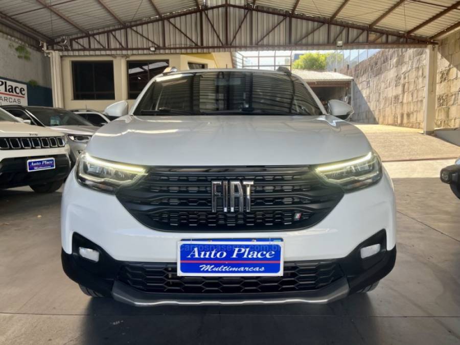 FIAT - STRADA - 2020/2021 - Branca - R$ 105.900,00