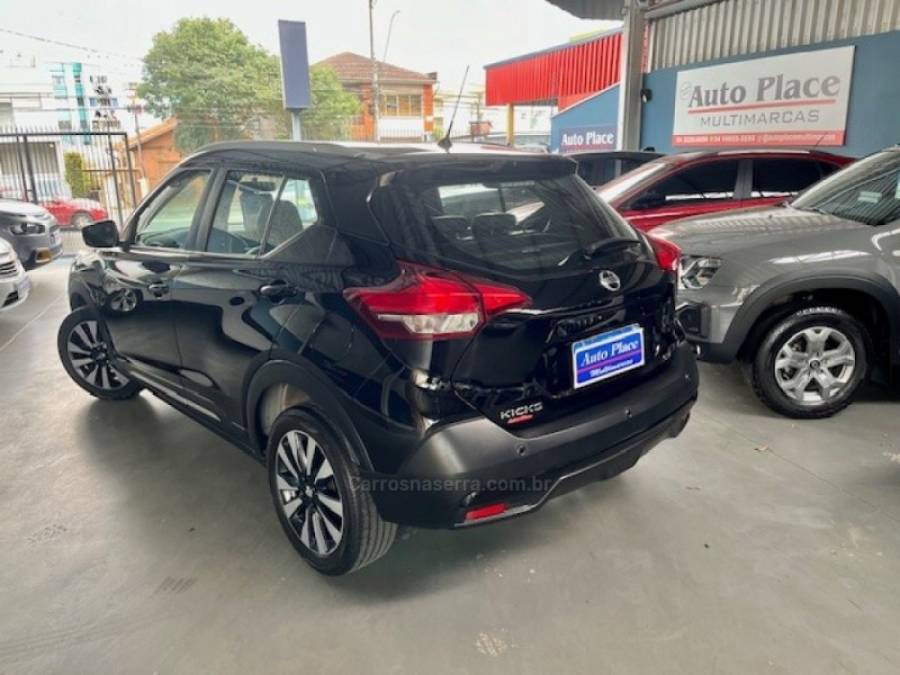 NISSAN - KICKS - 2018/2019 - Preta - R$ 87.000,00