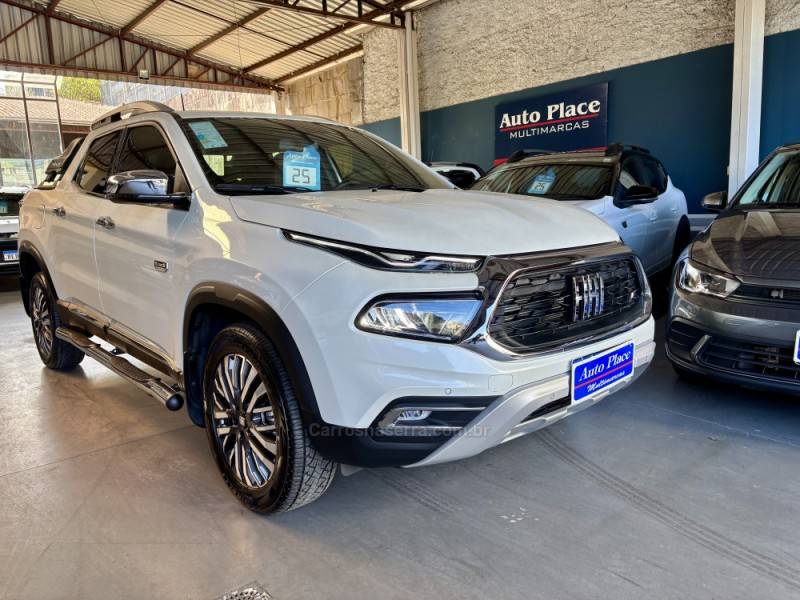 FIAT - TORO - 2024/2025 - Branca - R$ 185.900,00