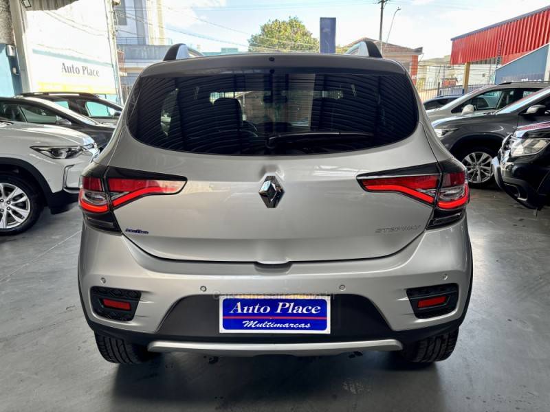 RENAULT - SANDERO - 2021/2022 - Prata - R$ 82.900,00