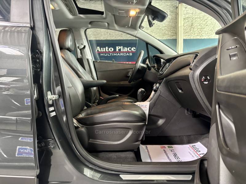 CHEVROLET - TRACKER - 2018/2019 - Cinza - R$ 91.900,00