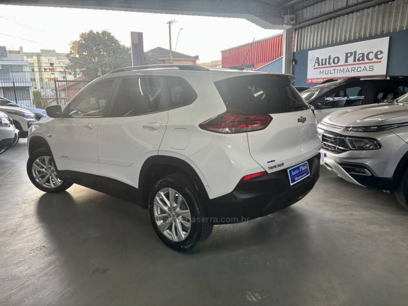CHEVROLET - TRACKER - 2020/2021 - Branca - R$ 104.900,00