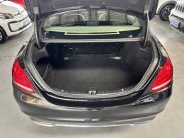 MERCEDES-BENZ - C 180 - 2017/2017 - Preta - R$ 129.900,00