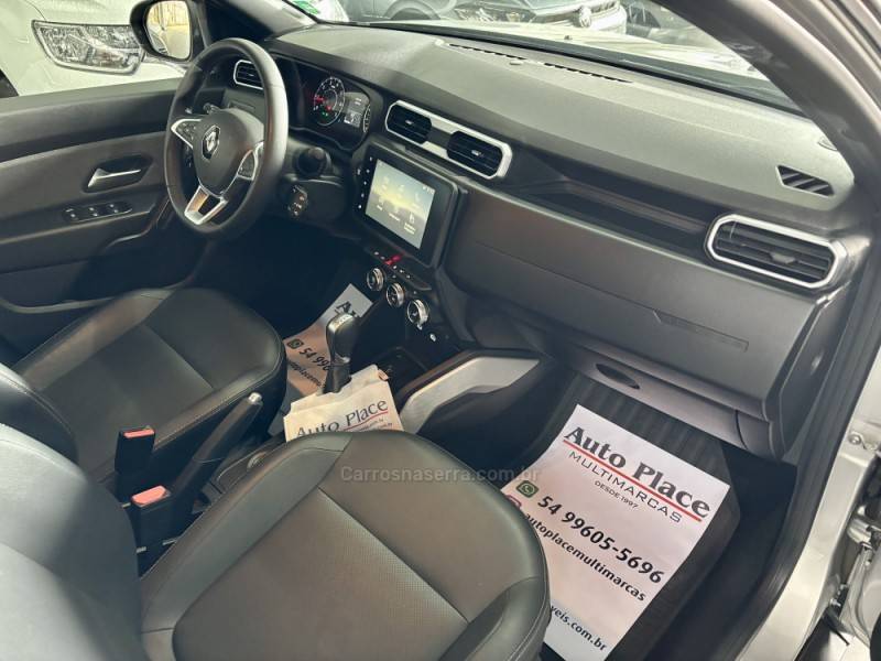 RENAULT - DUSTER - 2023/2024 - Prata - R$ 110.900,00