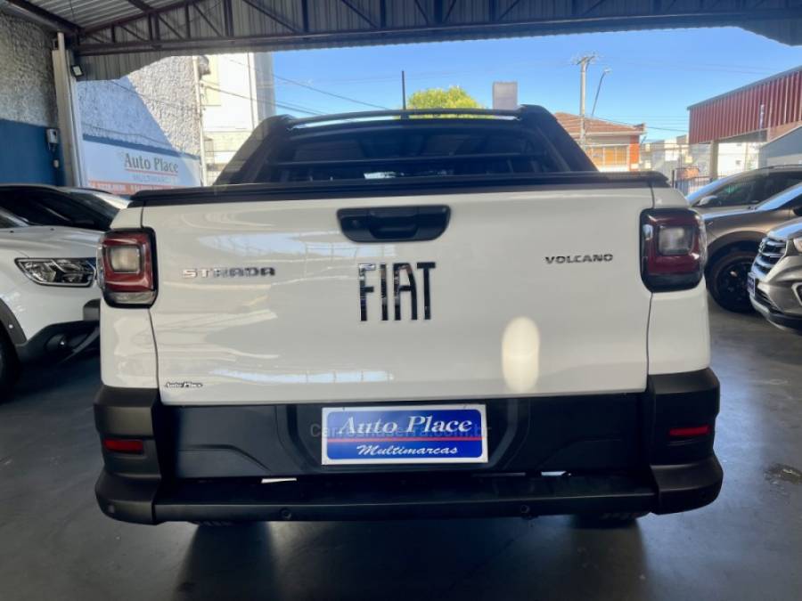 FIAT - STRADA - 2020/2021 - Branca - R$ 105.900,00