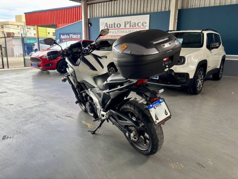 HONDA - NC 750X - 2021/2022 - Branca - R$ 54.900,00