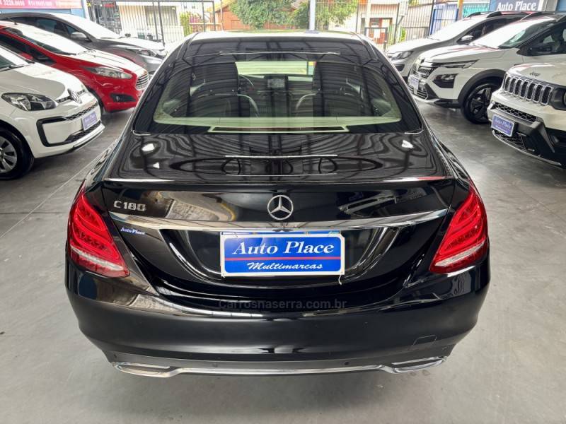 MERCEDES-BENZ - C 180 - 2017/2017 - Preta - R$ 129.900,00