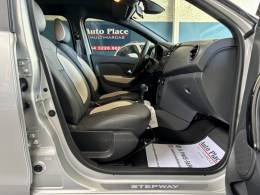 RENAULT - SANDERO - 2021/2022 - Prata - R$ 82.900,00