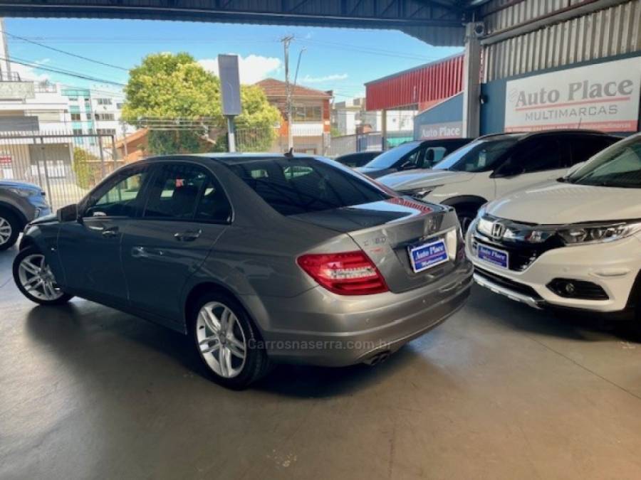 MERCEDES-BENZ - C 180 - 2012/2012 - Prata - R$ 74.900,00