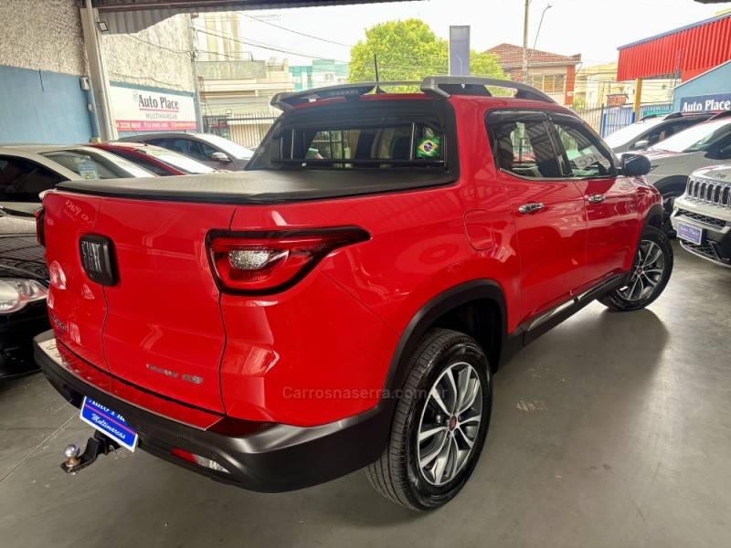 FIAT - TORO - 2020/2021 - Vermelha - R$ 118.900,00