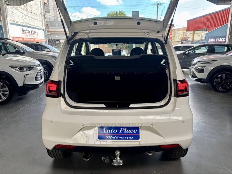 VOLKSWAGEN - FOX - 2017/2017 - Branca - R$ 58.900,00