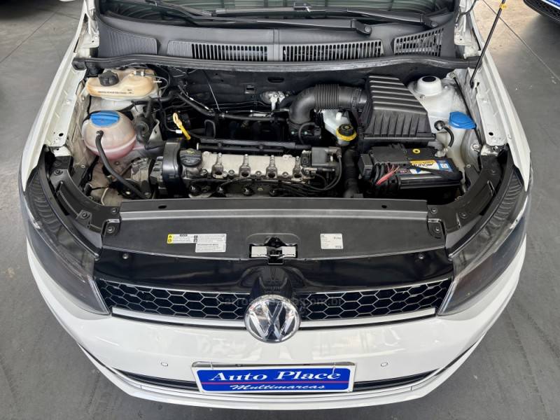 VOLKSWAGEN - FOX - 2017/2017 - Branca - R$ 58.900,00