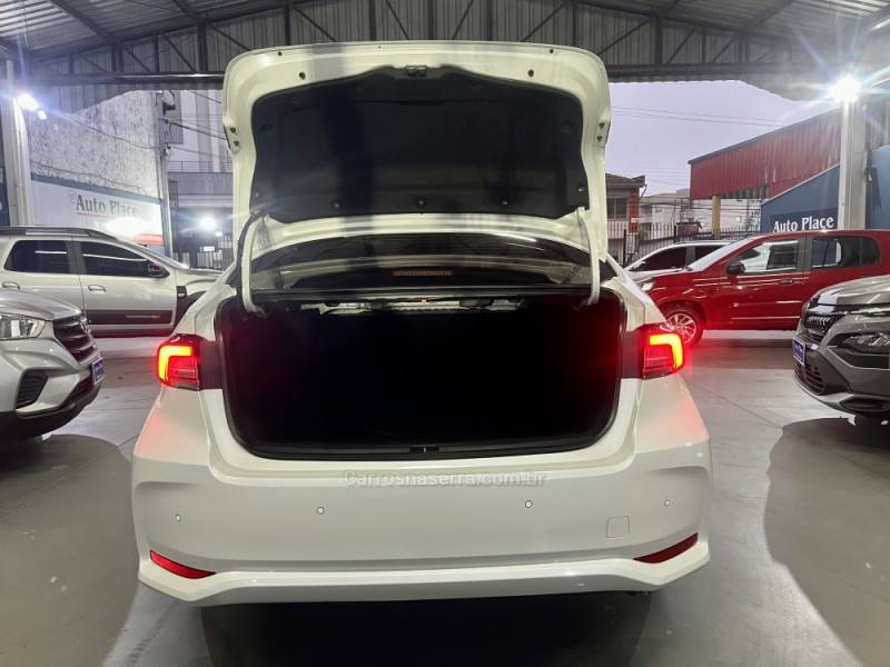 TOYOTA - COROLLA - 2020/2021 - Branca - R$ 124.900,00