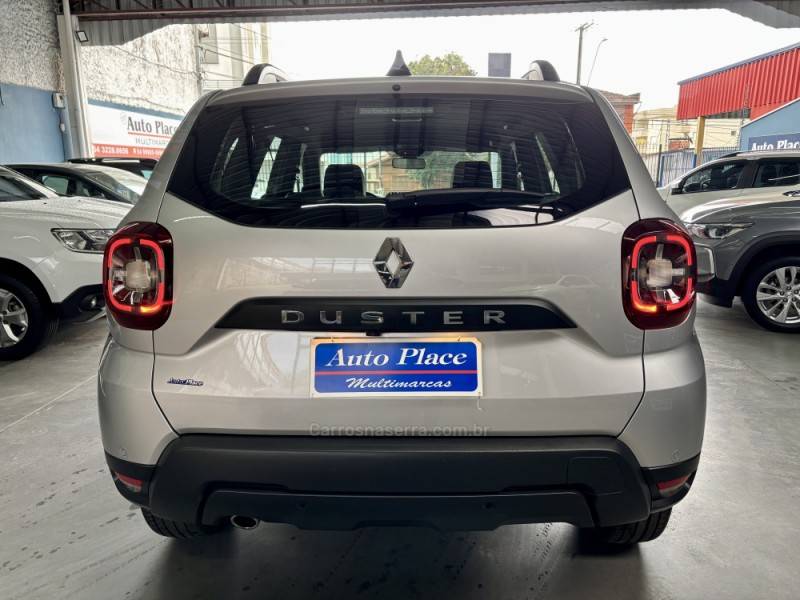RENAULT - DUSTER - 2023/2024 - Prata - R$ 110.900,00