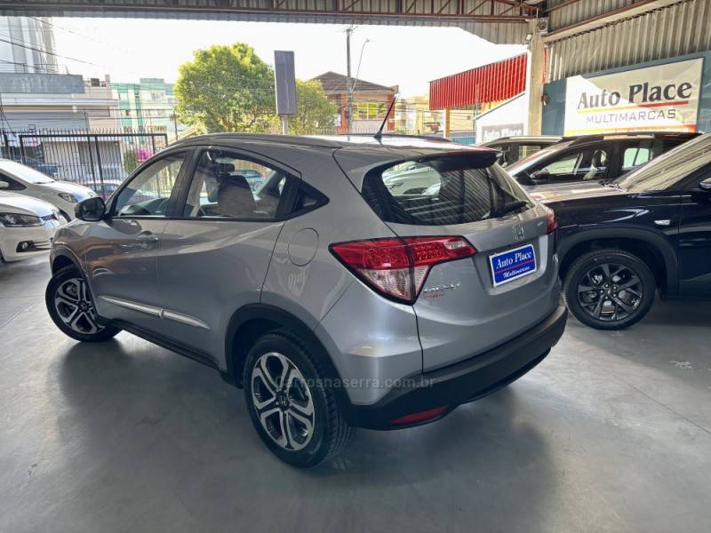 HONDA - HR-V - 2017/2018 - Prata - R$ 95.900,00