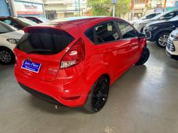 FORD - FIESTA - 2015/2015 - Vermelha - R$ 47.900,00