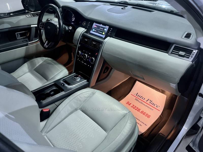 LAND ROVER - DISCOVERY SPORT - 2015/2016 - Branca - R$ 106.900,00