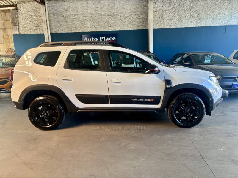 RENAULT - DUSTER - 2025/2026 - Branca - R$ 134.900,00