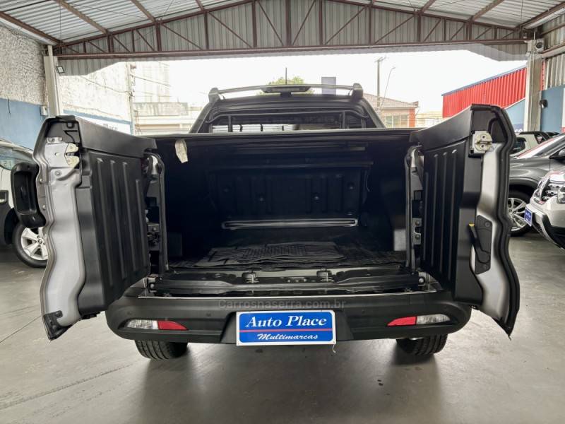 FIAT - TORO - 2021/2022 - Prata - Sob Consulta