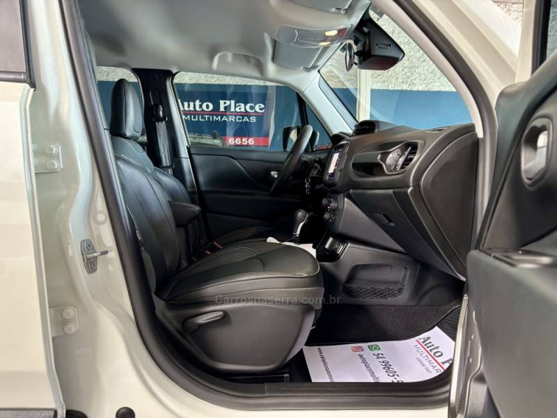 JEEP - RENEGADE - 2023/2024 - Branca - R$ 118.900,00