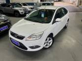 FORD - FOCUS - 2012/2013 - Branca - R$ 47.900,00