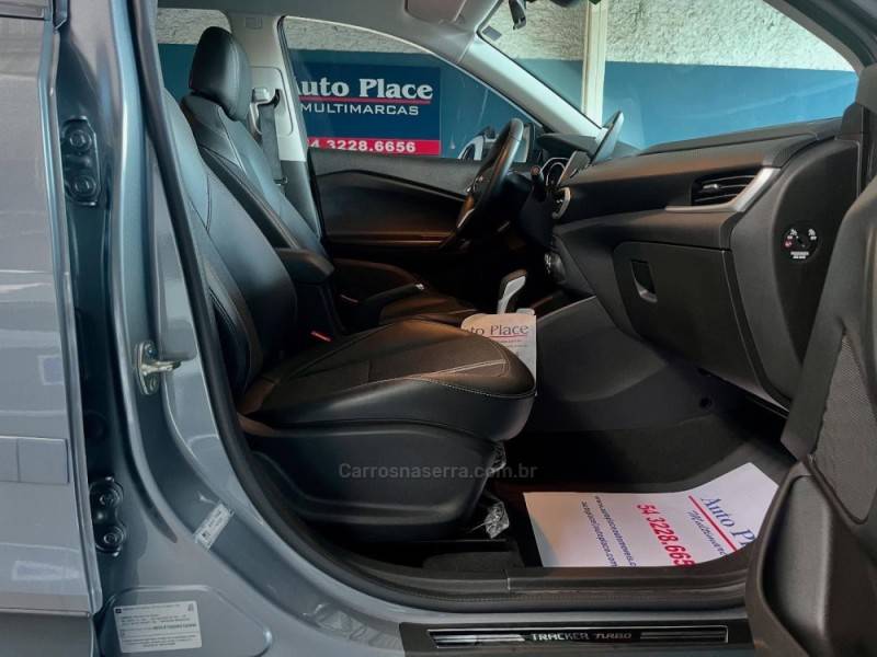 CHEVROLET - TRACKER - 2020/2021 - Cinza - R$ 106.900,00