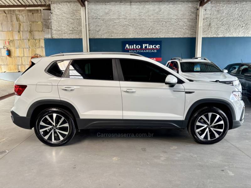 VOLKSWAGEN - TAOS - 2022/2022 - Branca - R$ 154.900,00