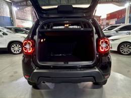 RENAULT - DUSTER - 2022/2023 - Preta - R$ 108.900,00