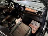 VOLKSWAGEN - T-CROSS - 2023/2024 - Prata - R$ 117.900,00