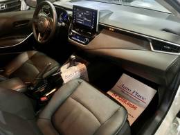 TOYOTA - COROLLA - 2020/2021 - Branca - R$ 124.900,00