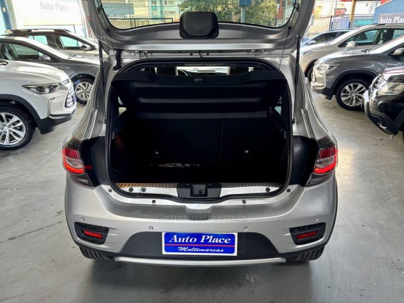 RENAULT - SANDERO - 2021/2022 - Prata - R$ 82.900,00