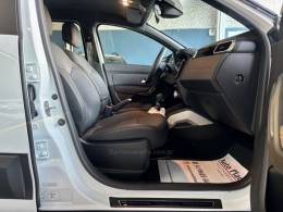 RENAULT - DUSTER - 2025/2026 - Branca - R$ 134.900,00