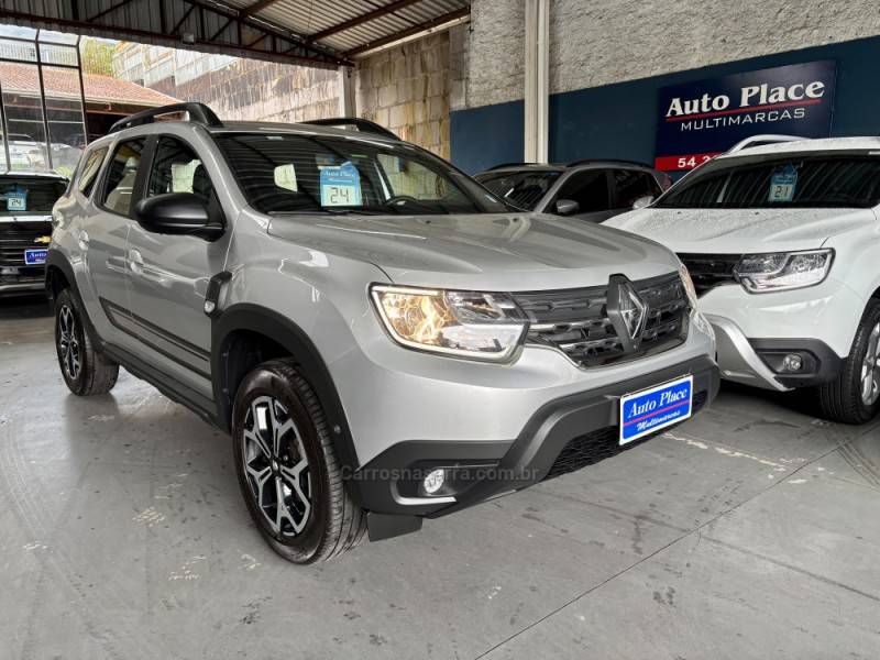 RENAULT - DUSTER - 2023/2024 - Prata - R$ 110.900,00