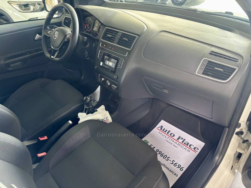 VOLKSWAGEN - FOX - 2017/2017 - Branca - R$ 58.900,00
