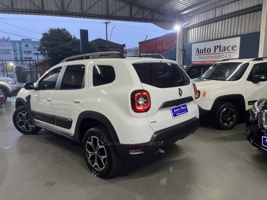 RENAULT - DUSTER - 2021/2022 - Branca - R$ 102.000,00