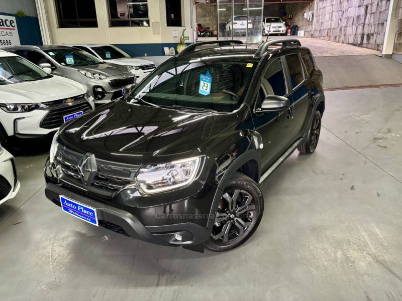 RENAULT - DUSTER - 2022/2023 - Preta - R$ 108.900,00