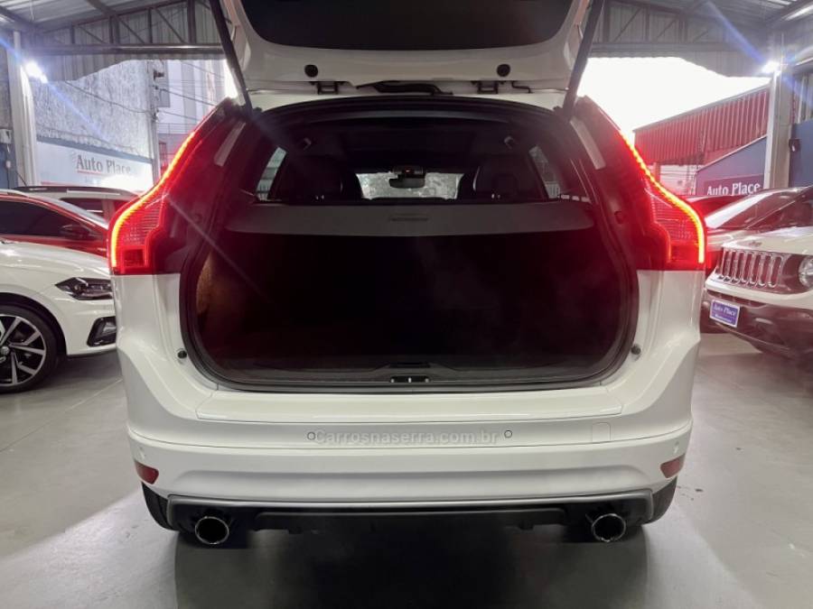 VOLVO - XC60 - 2014/2015 - Branca - Sob Consulta