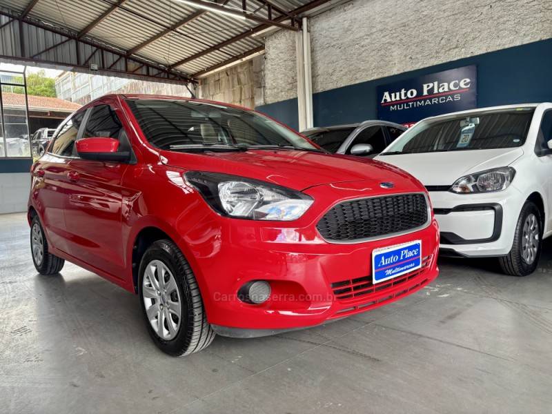 FORD - KA - 2016/2017 - Vermelha - R$ 46.900,00