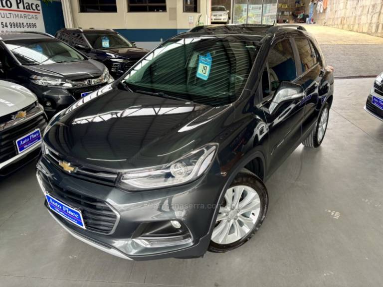 CHEVROLET - TRACKER - 2018/2019 - Cinza - R$ 91.900,00