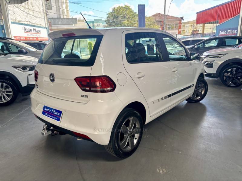 VOLKSWAGEN - FOX - 2017/2017 - Branca - R$ 58.900,00