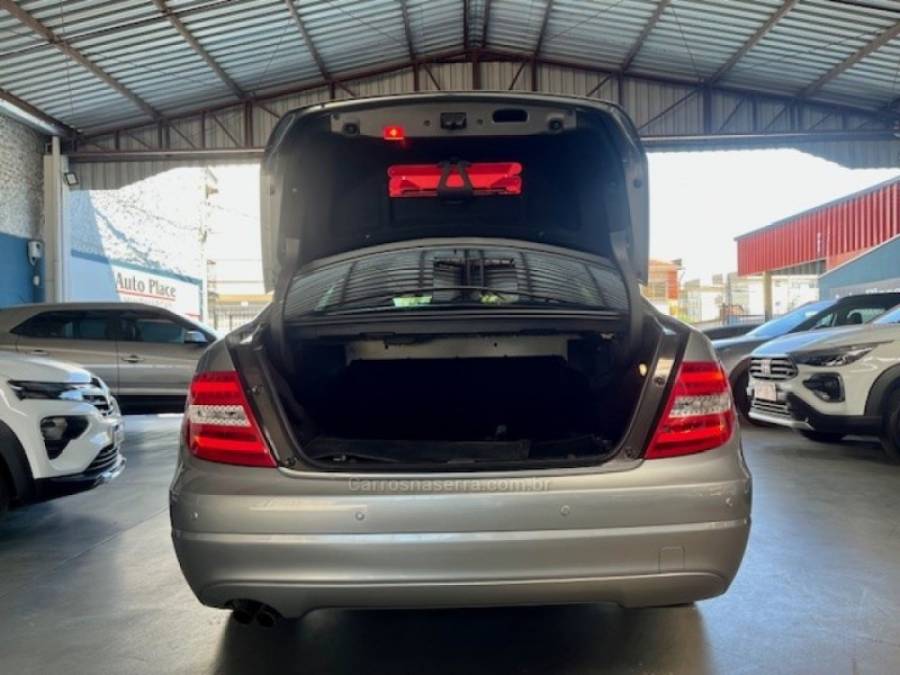 MERCEDES-BENZ - C 180 - 2012/2012 - Prata - R$ 74.900,00