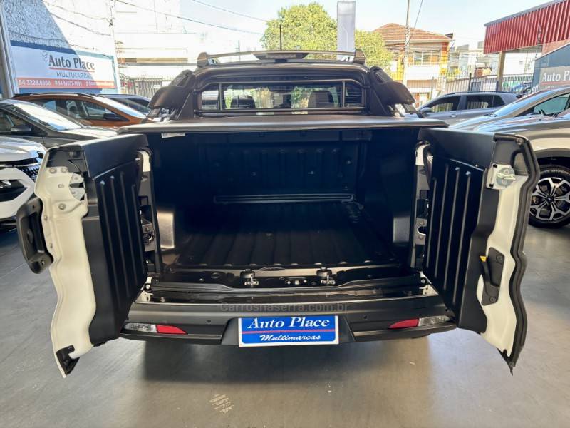 FIAT - TORO - 2024/2025 - Branca - R$ 185.900,00