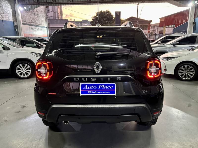 RENAULT - DUSTER - 2022/2023 - Preta - R$ 108.900,00